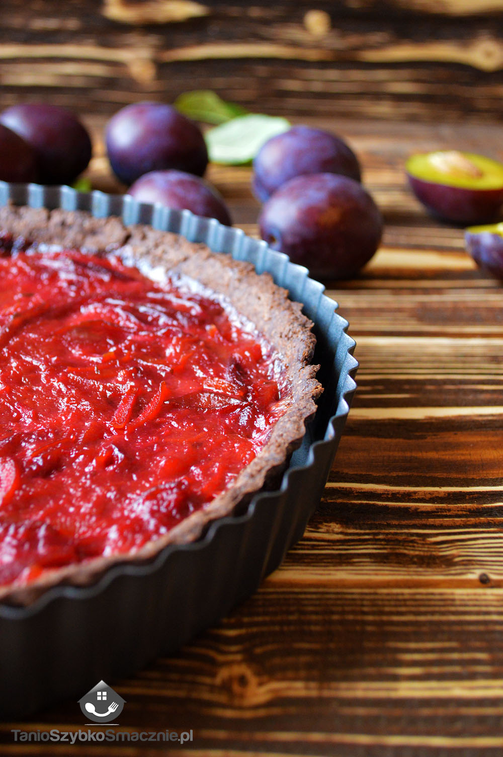 Tarta czekoladowa ze śliwkami_08a