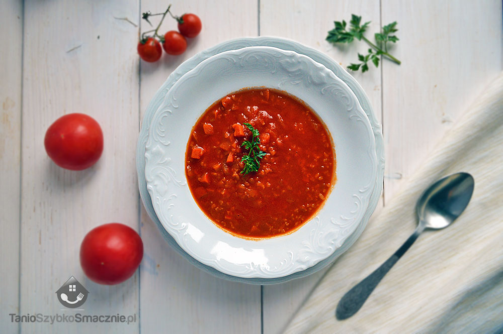 Szybka zupa pomidorowa