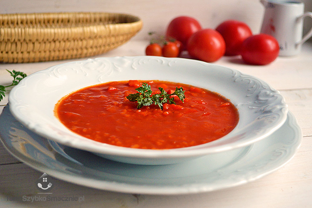Szybka zupa pomidorowa